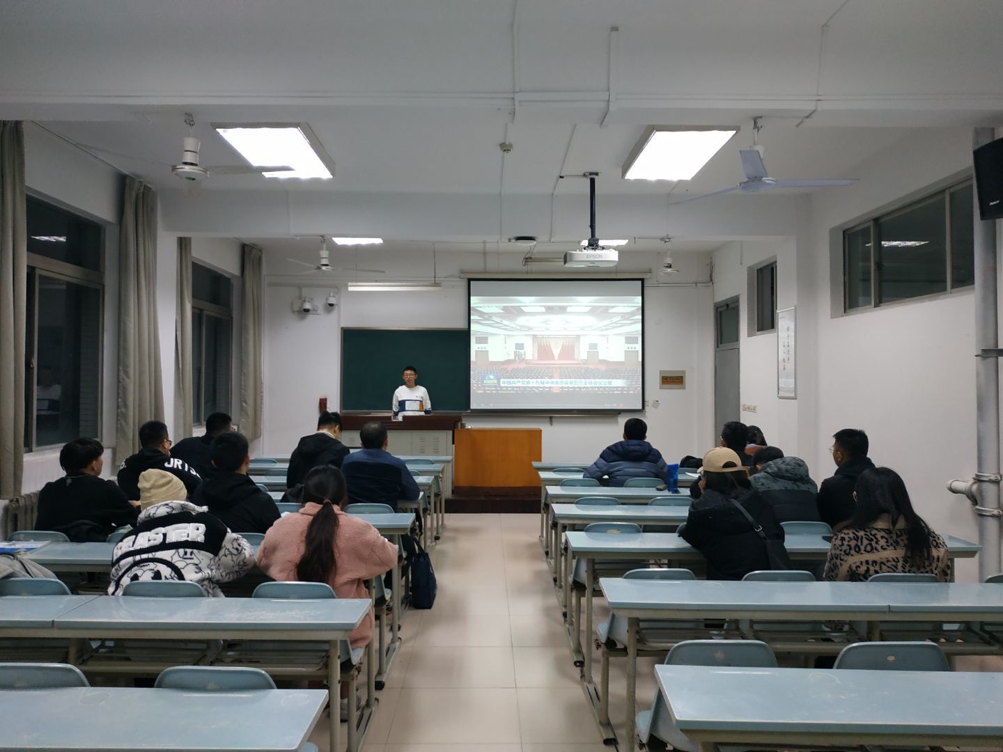 32413f88ab004d3a99b6c4220582cd46.jpg 32413f88ab004d3a99b6c4220582cd46.jpg