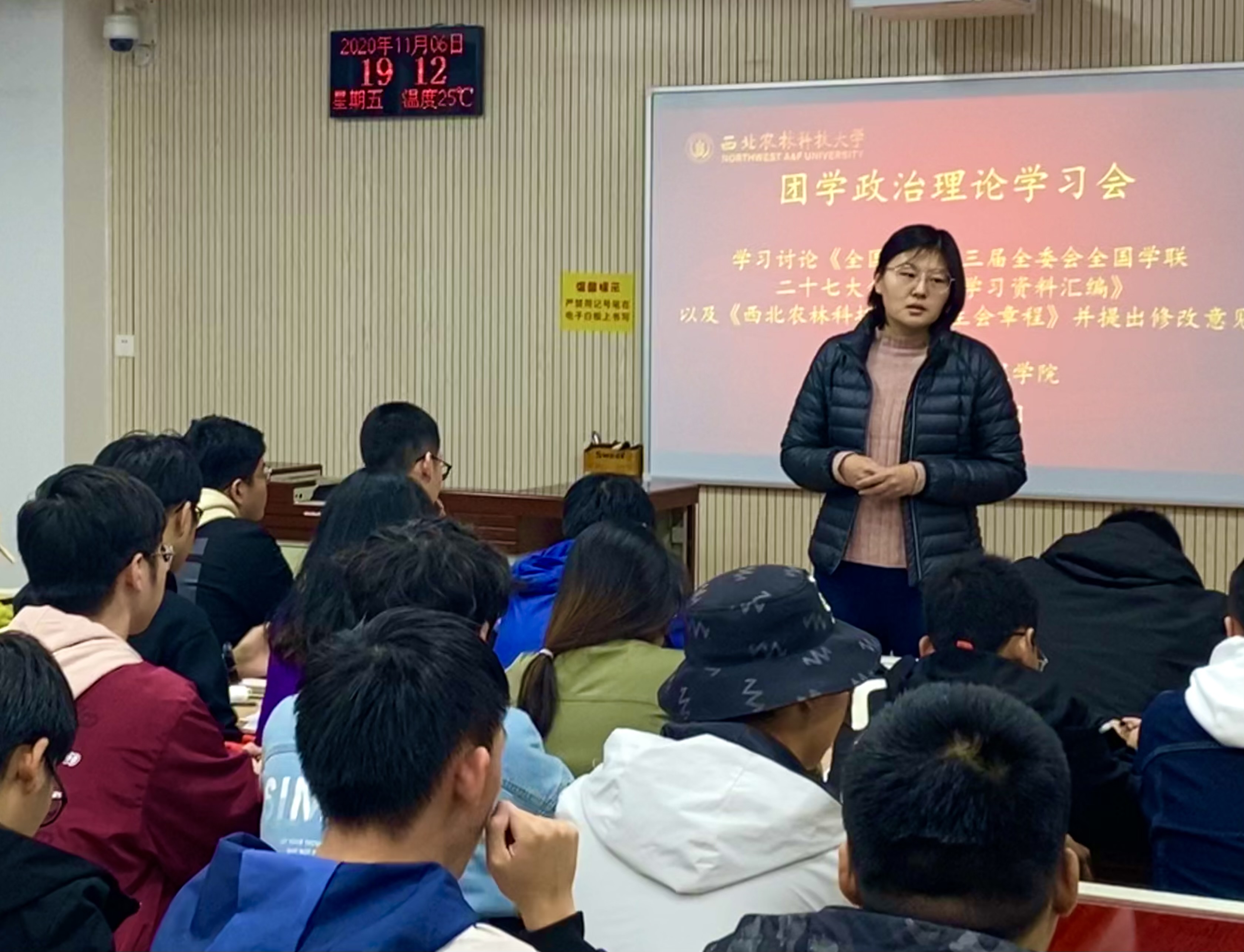 d04b04a55ab44a52bfd754760fcbb182.jpg d04b04a55ab44a52bfd754760fcbb182.jpg