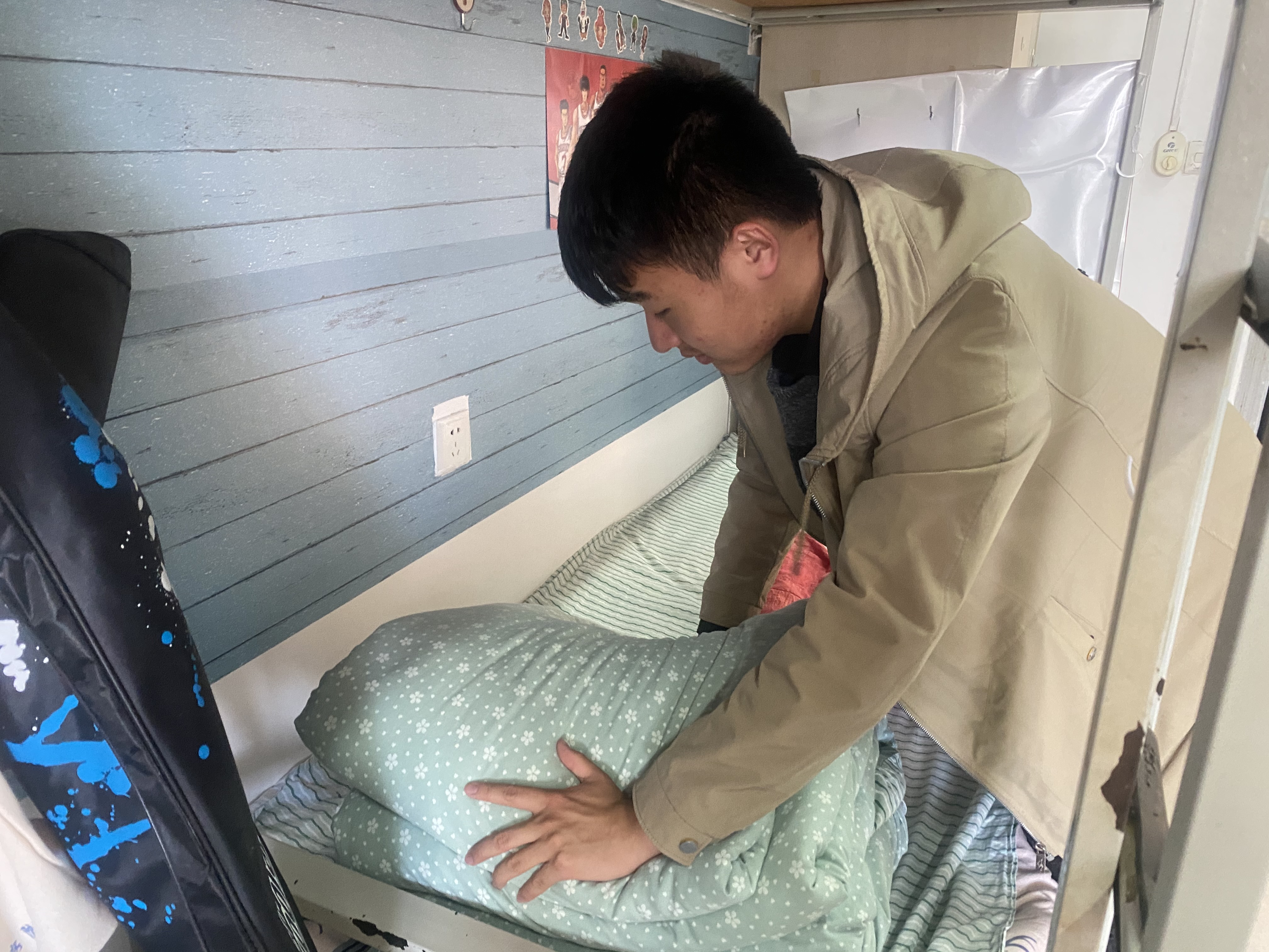 798152682a7040d7a3ff8d022ee42344.png 798152682a7040d7a3ff8d022ee42344.png