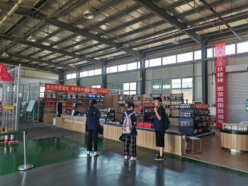 7534bf0112714d208e02b928d77fa83a.jpg 7534bf0112714d208e02b928d77fa83a.jpg